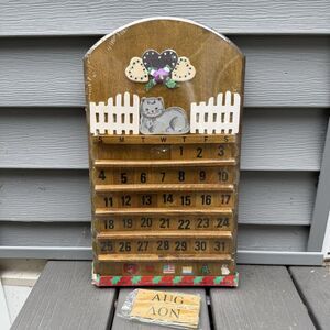 Vintage Carol Wright 1980s Wood Perpetual Calendar Cat Hearts Picket Fence NOS